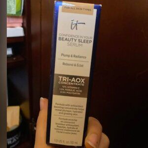 it cosmetics confidence in your beauty sleep serum vitamin c (tri-AOX)